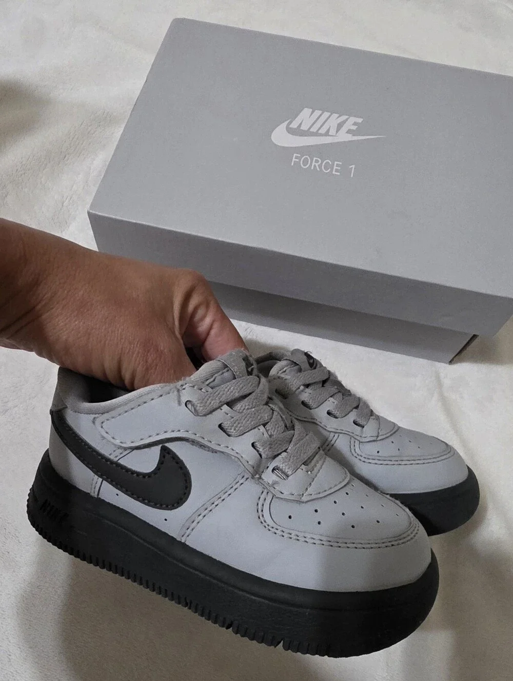 Nike Force 1 Low Top Sneakers in Light Gray & Black 7c